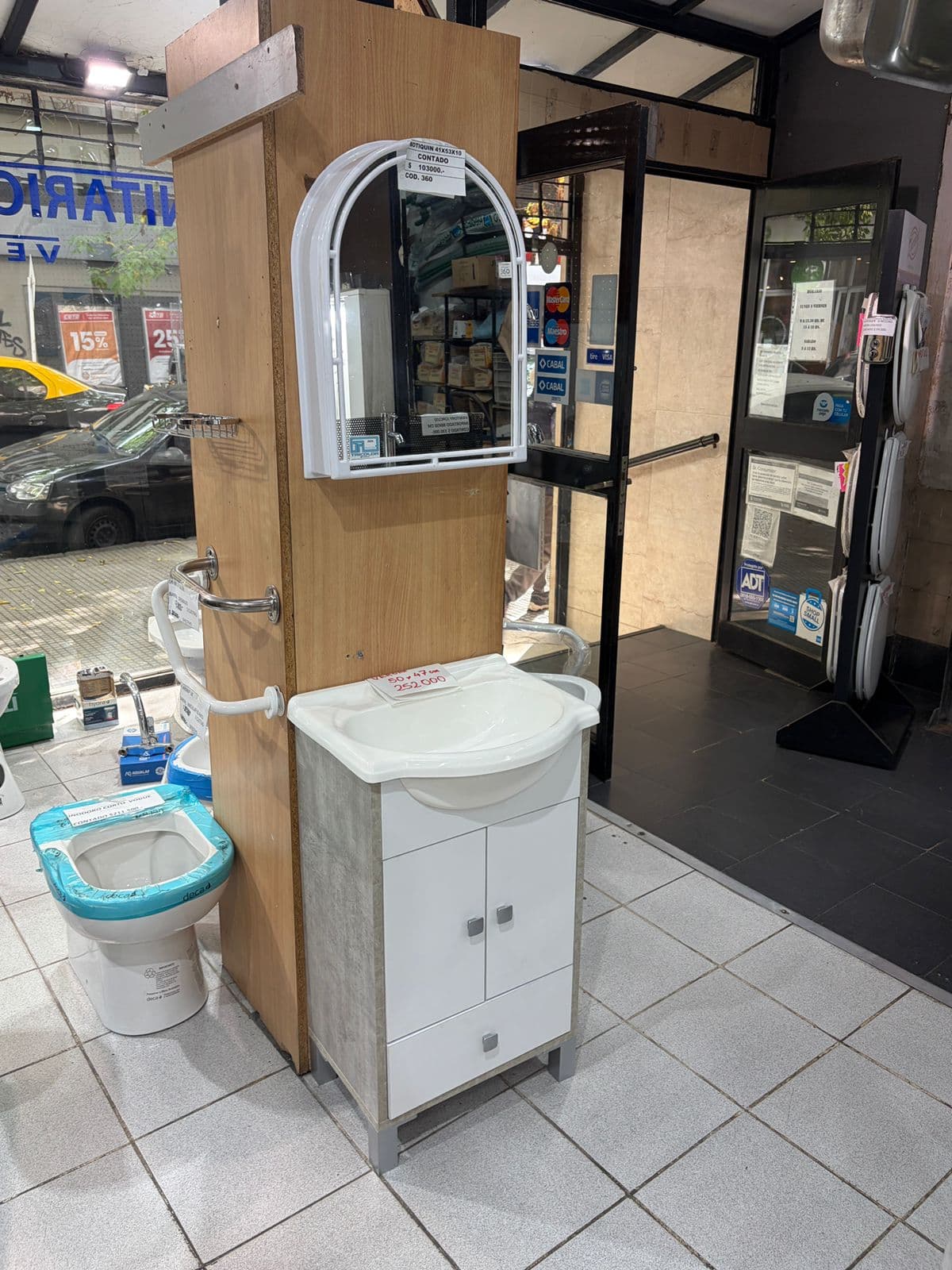 Foto del local Sanitarios Moldes 1